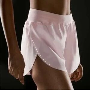 Lululemon Strawberry Milkshake fast and free short